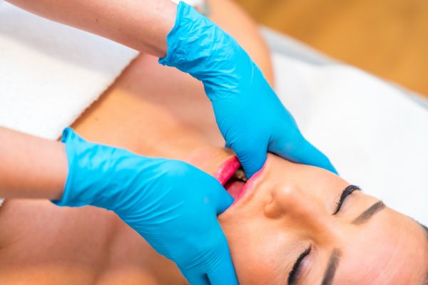 tratamiento-bruxismo-y-dolor-cervical-sevilla